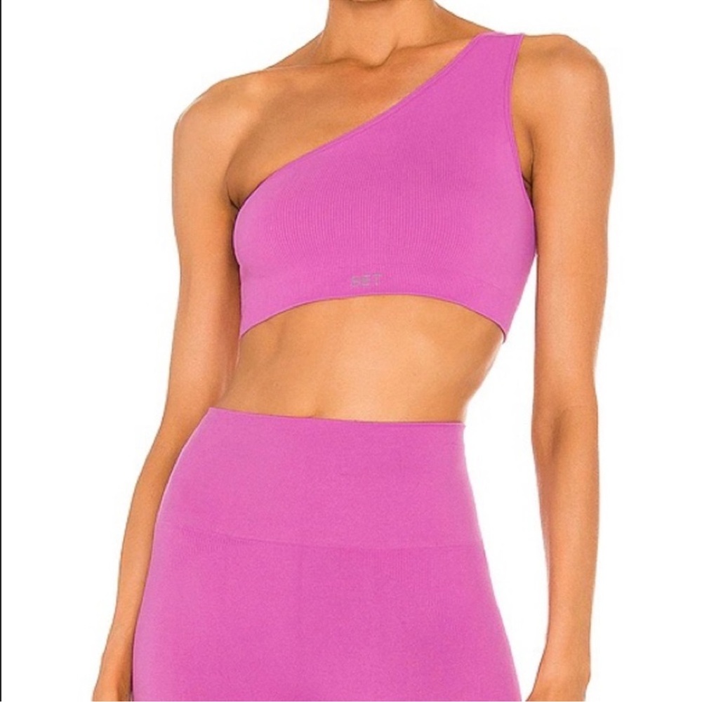 3-Piece Set Active X Revolve Set In Petal - image 2